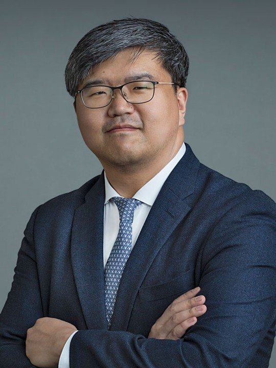 Portrait of Lee C. Zhao, MD