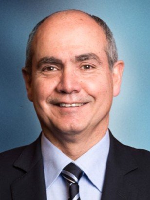 Portrait of Reynaldo Gómez, MD
