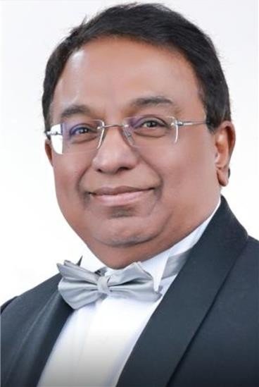 Portrait of Senthil Nathan, MD